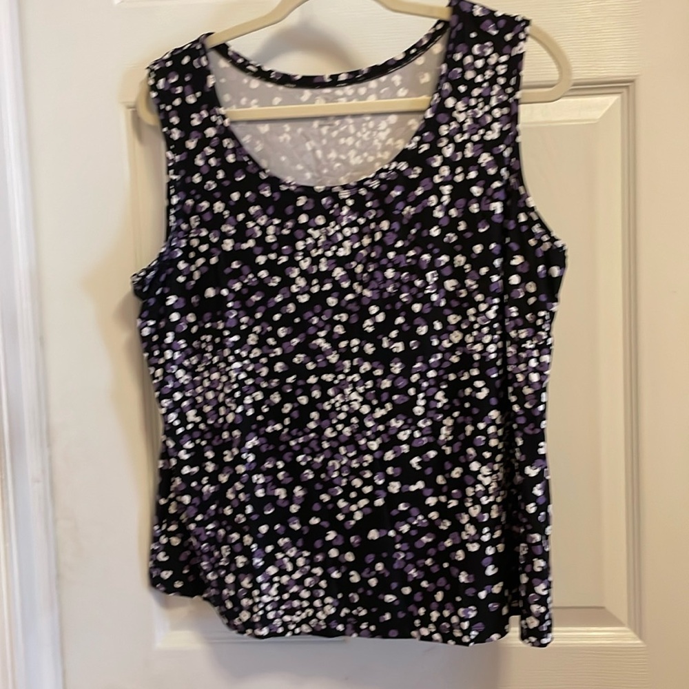 Women’s XL tank. 212 Collection